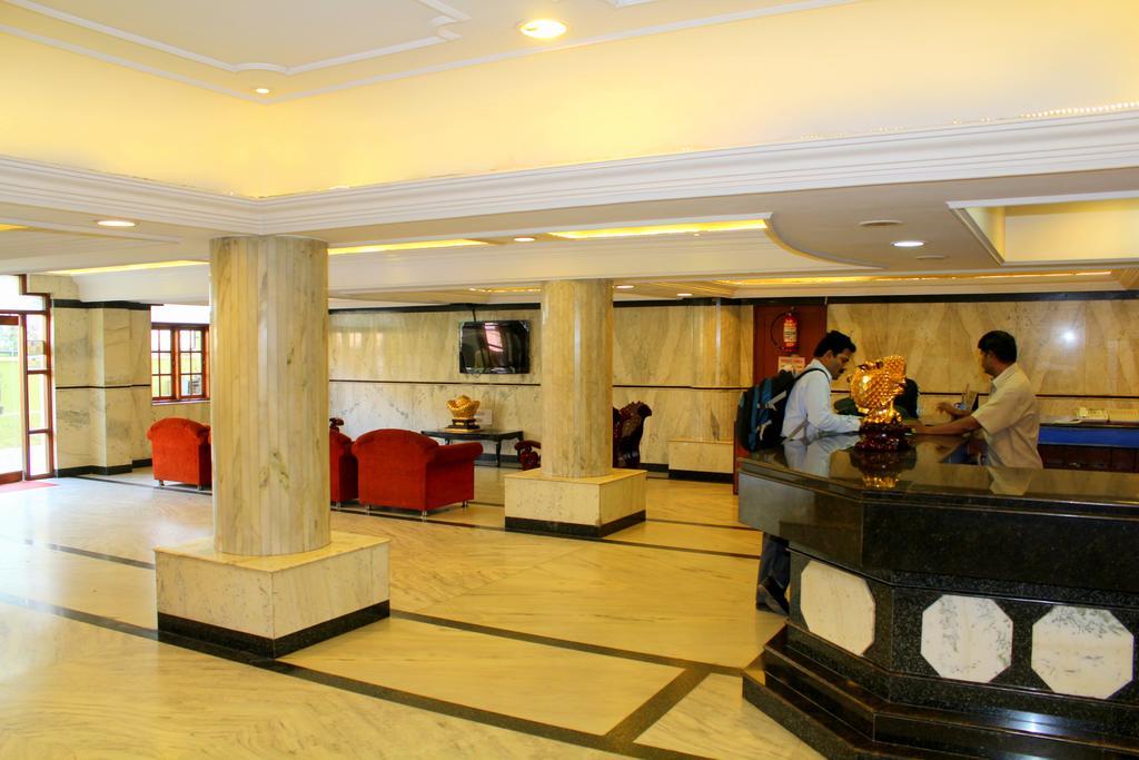 فندق Hosūrفي  Yasodha Towers المظهر الخارجي الصورة