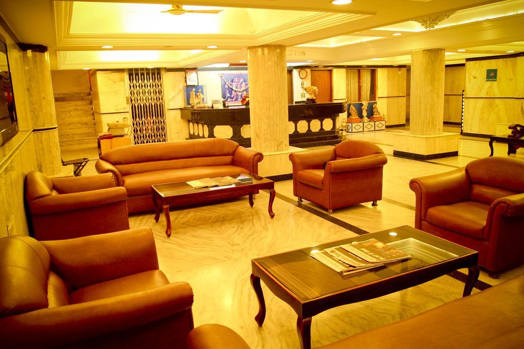 فندق Hosūrفي  Yasodha Towers المظهر الخارجي الصورة